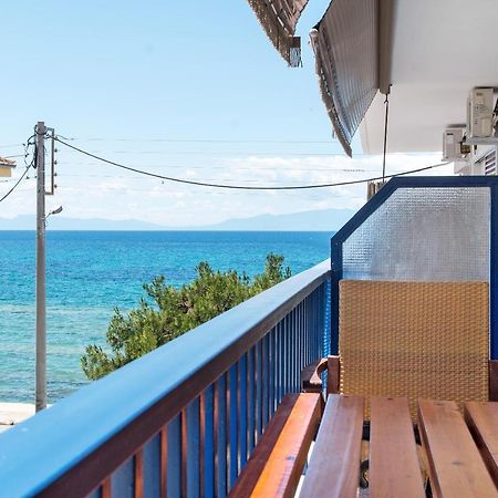 ניאה אירקליה Seafront 2 Bedrooms Apartment מראה חיצוני תמונה
