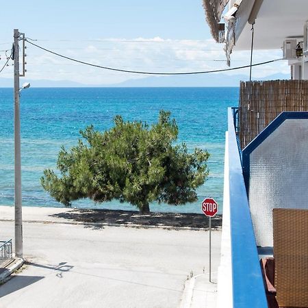 ניאה אירקליה Seafront 2 Bedrooms Apartment מראה חיצוני תמונה