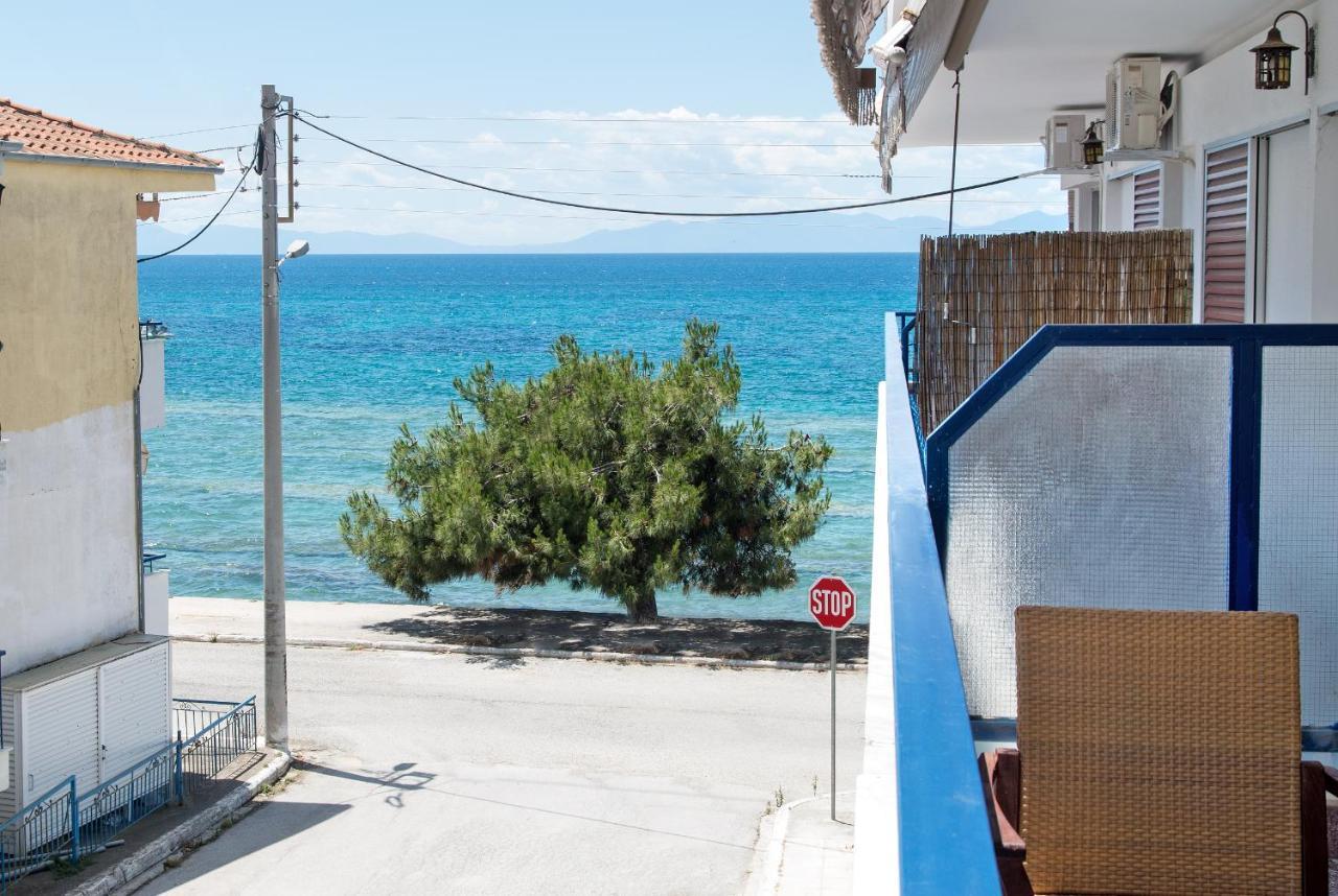 ניאה אירקליה Seafront 2 Bedrooms Apartment מראה חיצוני תמונה